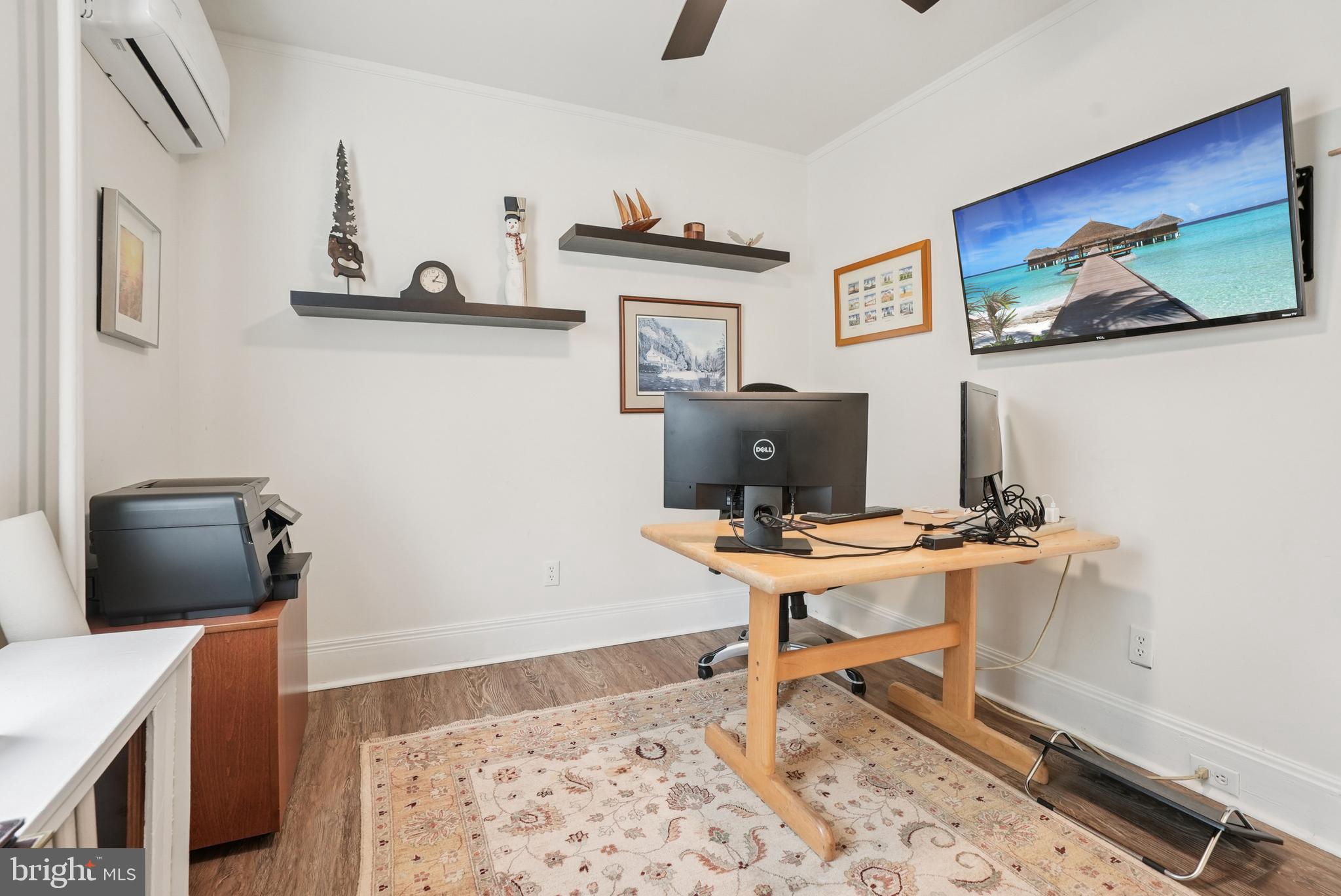 216-218 President Avenue Rutledge, PA 19070 - Photo 20 of 54 a workspace with furniture and window