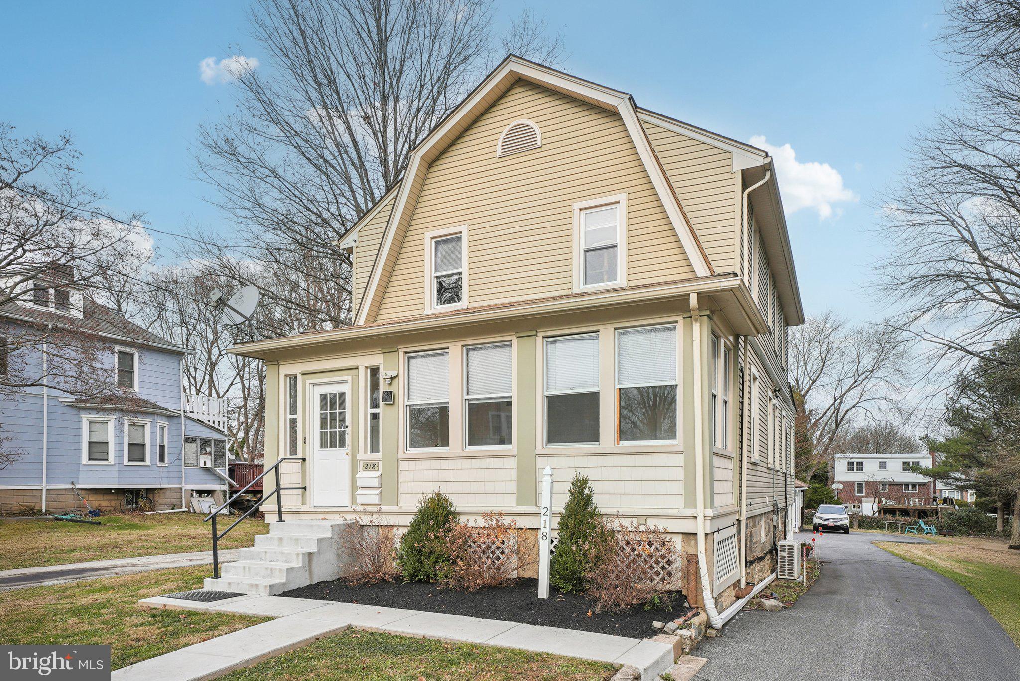 216-218 President Avenue Rutledge, PA 19070 - Photo 4 of 54 a view of a house with a street