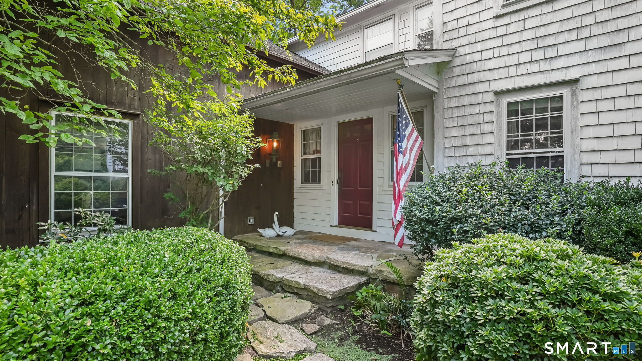 21 Fuller Road Trumbull, CT 06611 - Photo 3 of 35