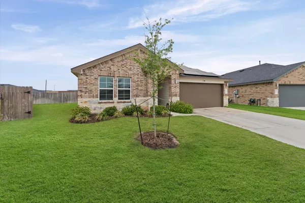$310,000 | 903 Curly Angora Court, Rosharon, TX 77583
