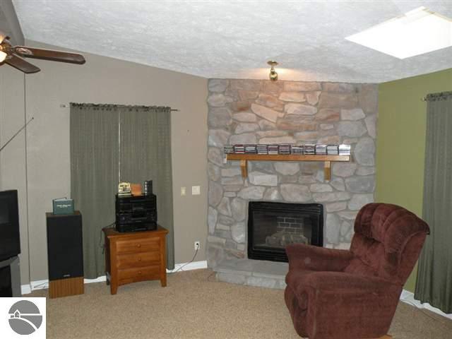10111 Summit City Road Kingsley, MI 49649 - Photo 6 of 23 1723061-5.JPG
