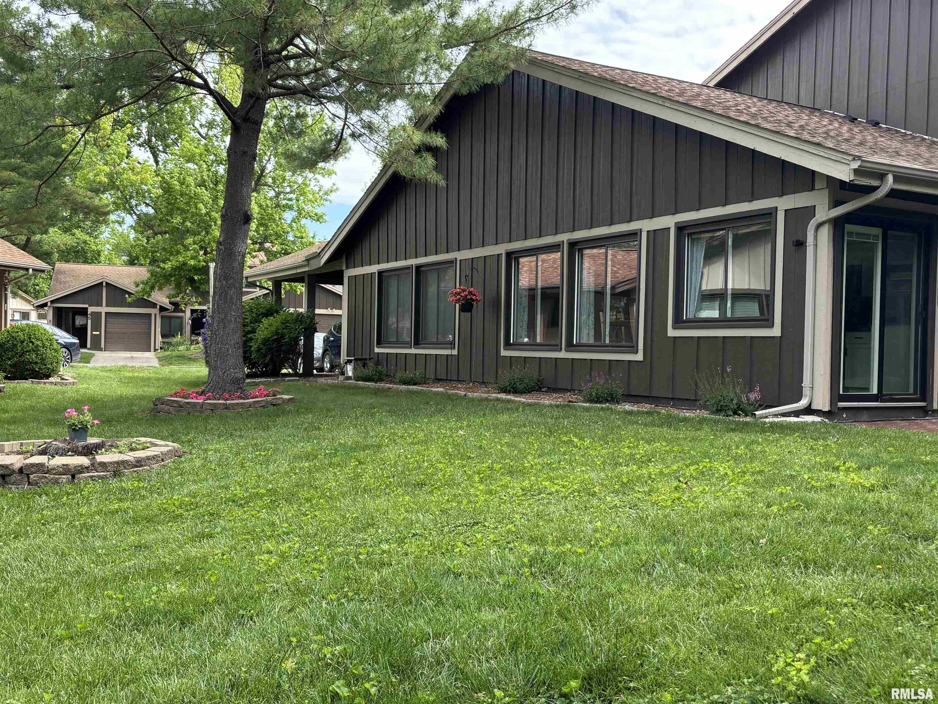 67 Trailridge Lane Springfield, IL 62704 - Photo 25 of 35