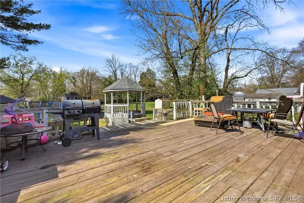 $187,500 | 223 Perrin Lane, Jeffersonville, IN 47130