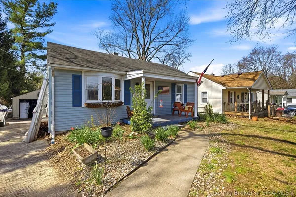 $187,500 | 223 Perrin Lane, Jeffersonville, IN 47130