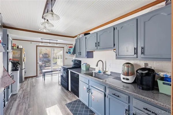 $187,500 | 223 Perrin Lane, Jeffersonville, IN 47130