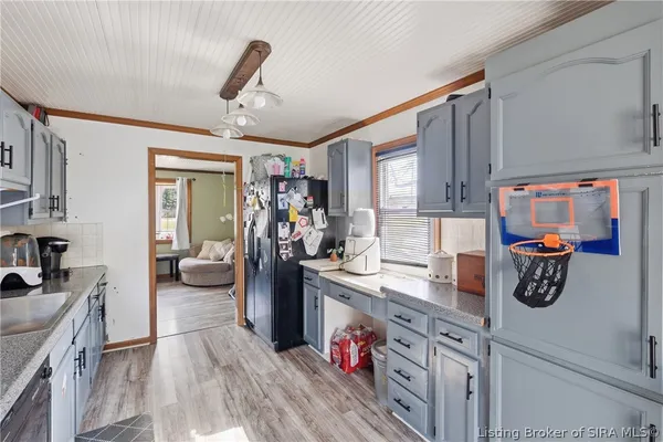 $187,500 | 223 Perrin Lane, Jeffersonville, IN 47130