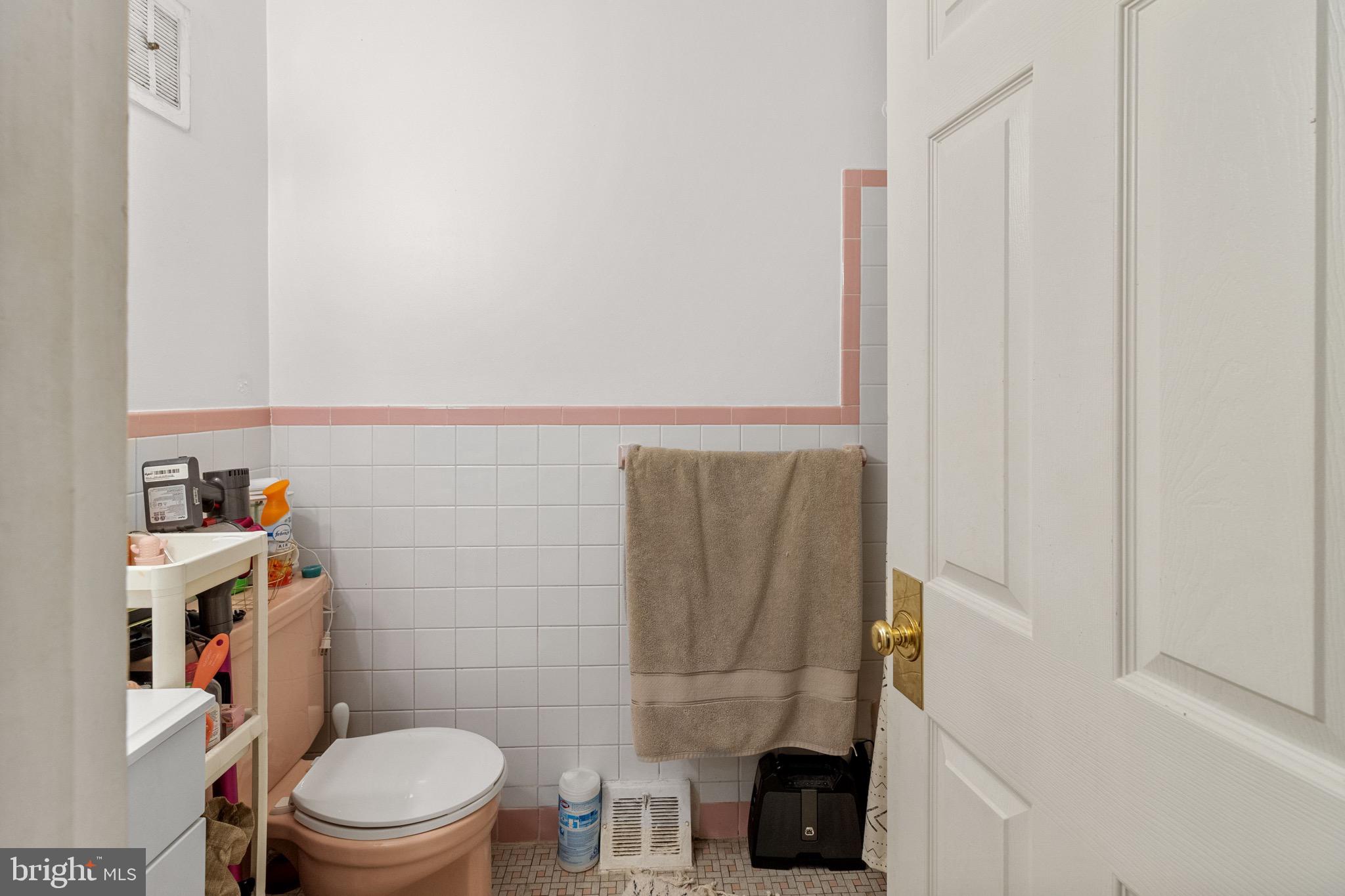 10165 Bridle Road Philadelphia, PA 19116 - Photo 24 of 31 Gallery Image 24