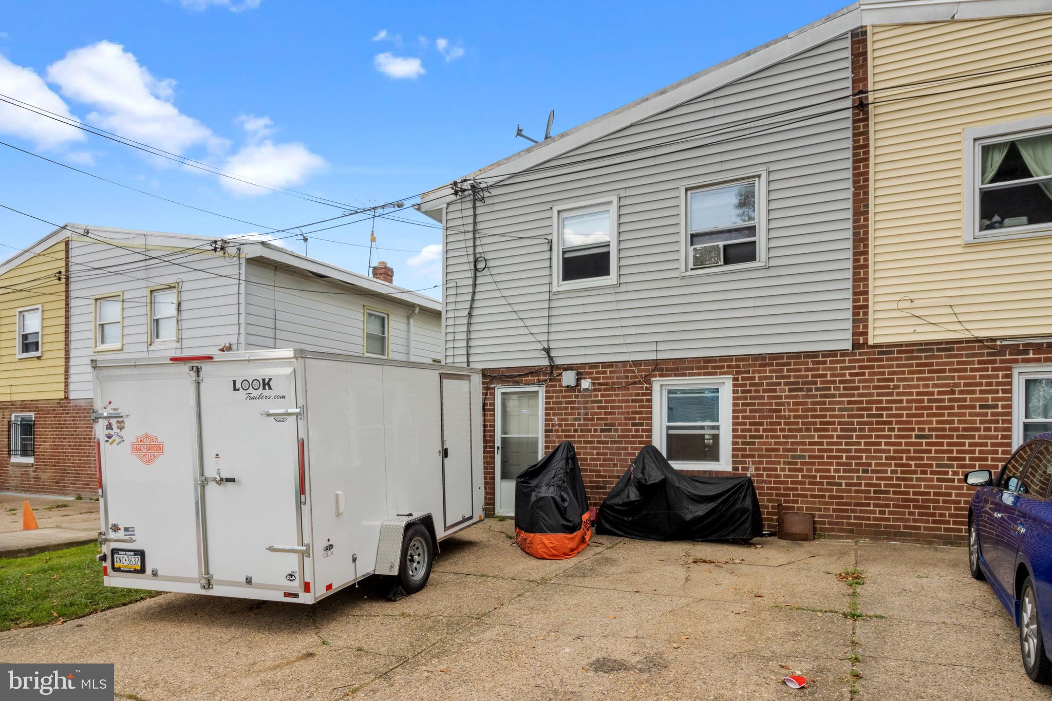 10165 Bridle Road Philadelphia, PA 19116 - Photo 30 of 31 Gallery Image 30