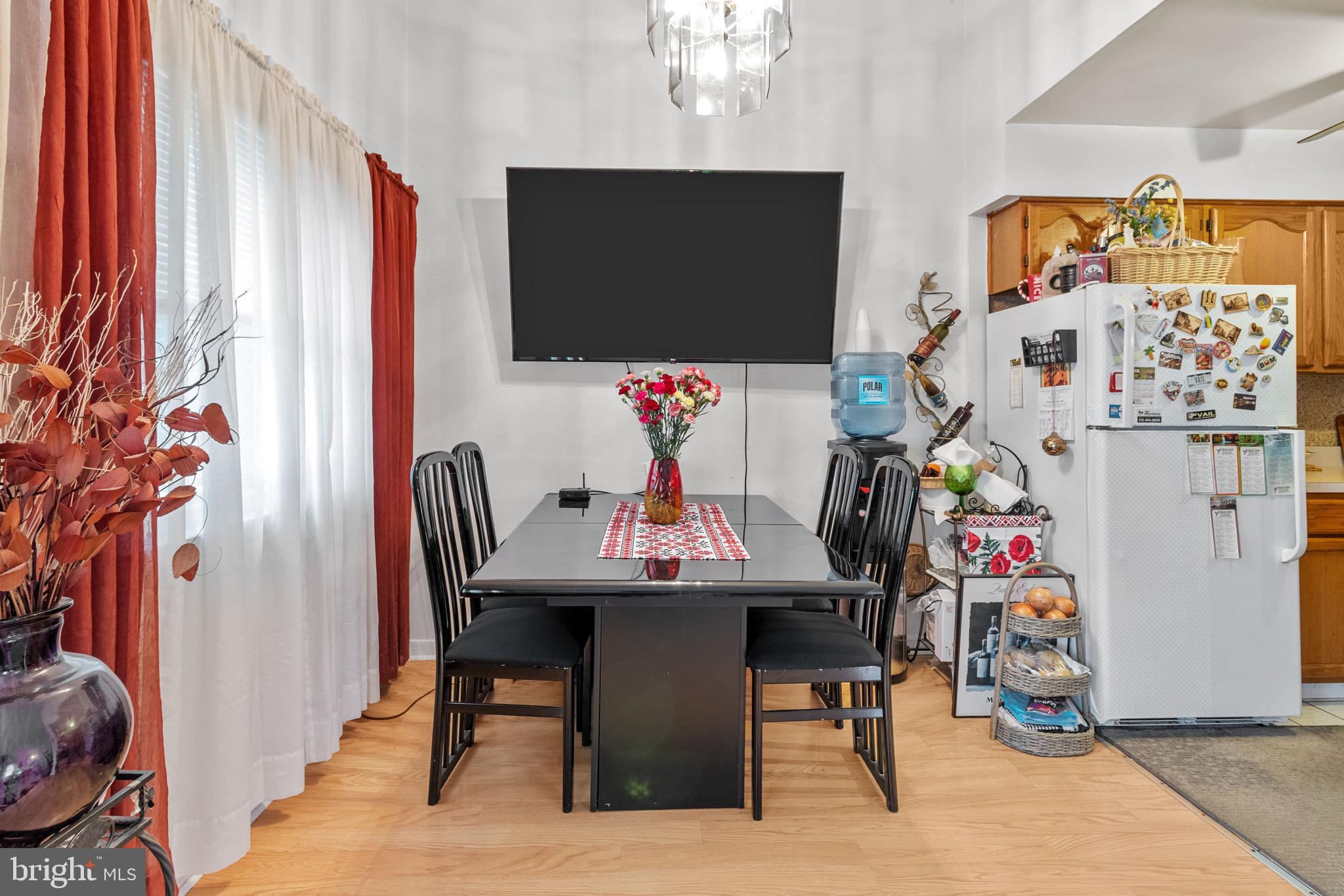 10165 Bridle Road Philadelphia, PA 19116 - Photo 6 of 31 Gallery Image 6