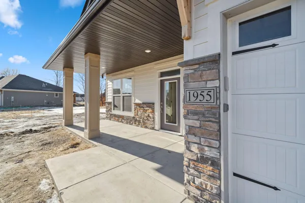 $679,000 | 1954 Woods Point, Waconia, MN 55387