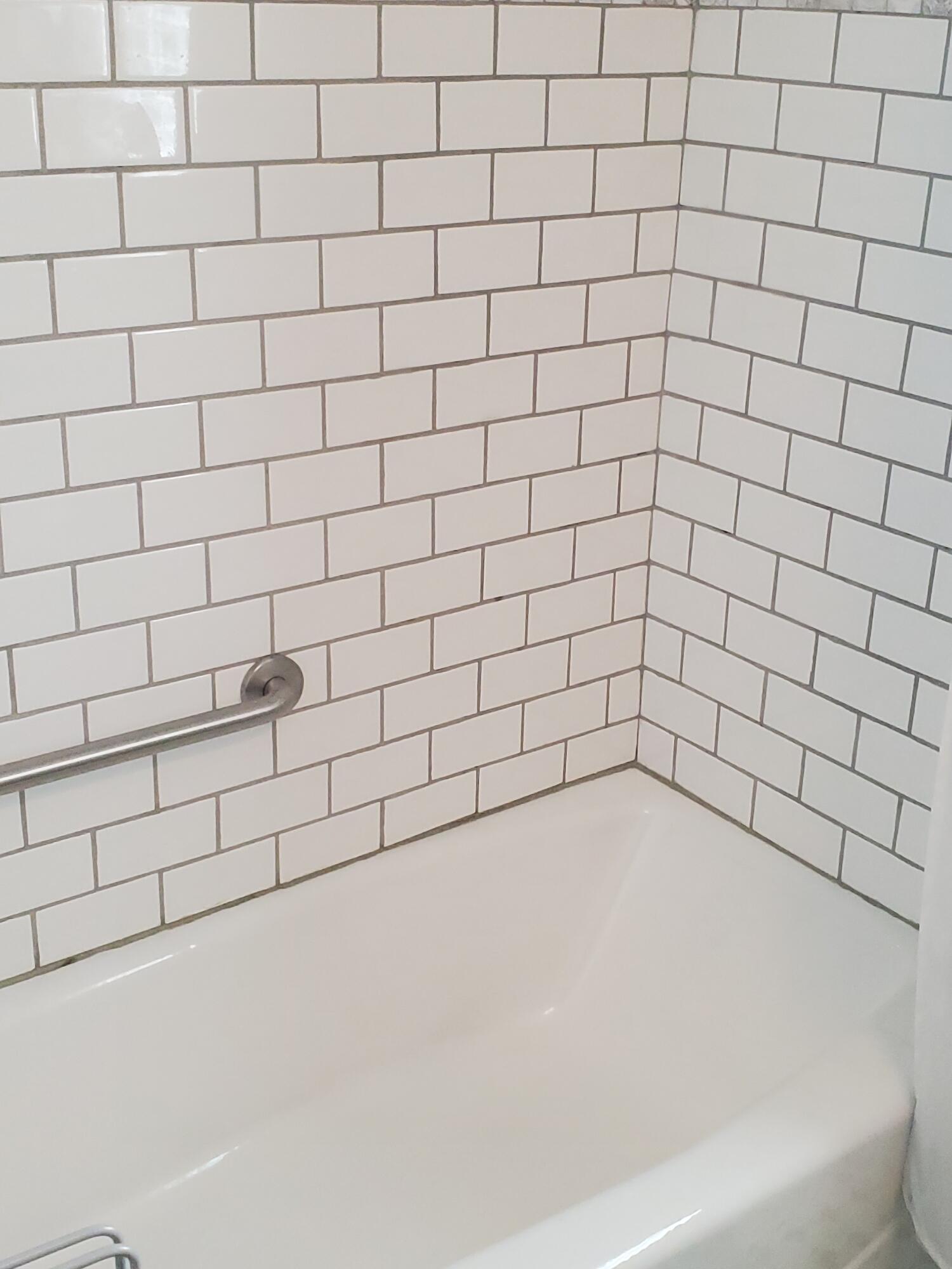 5138 Hazelridge Road Northwest Roanoke, VA 24012 - Photo 18 of 22 Bath room