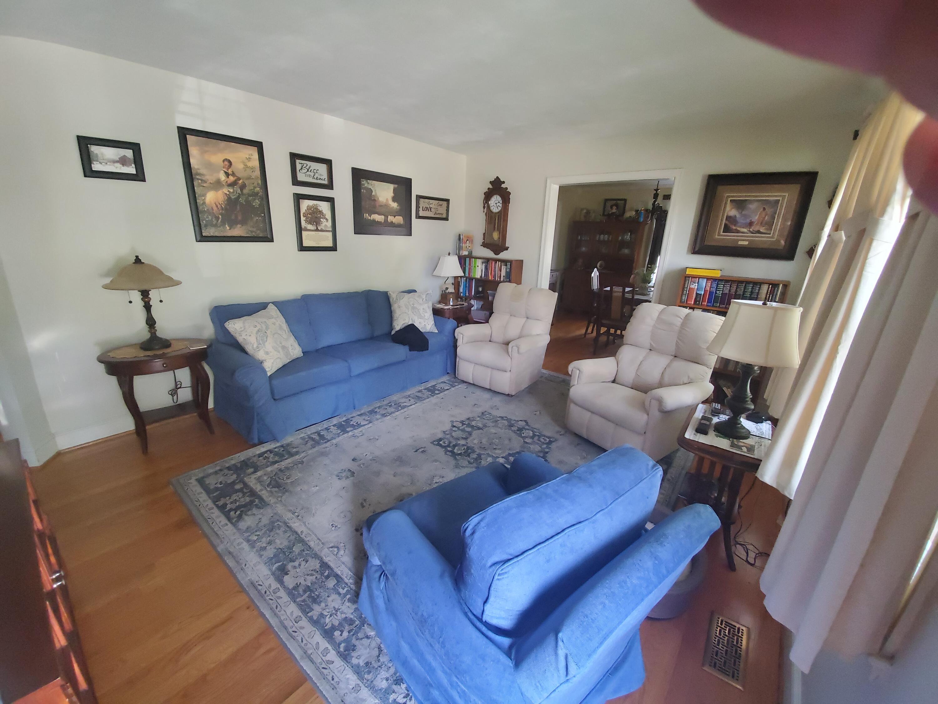 5138 Hazelridge Road Northwest Roanoke, VA 24012 - Photo 9 of 22 20211014_151835