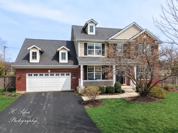 $639,900 | 1403 Karen Drive, West Dundee, IL 60118