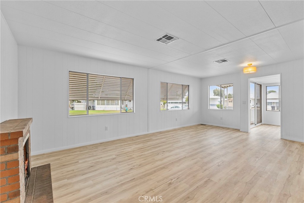 9391 California Avenue, Unit 17 Riverside, CA 92503 - Photo 18 of 24
