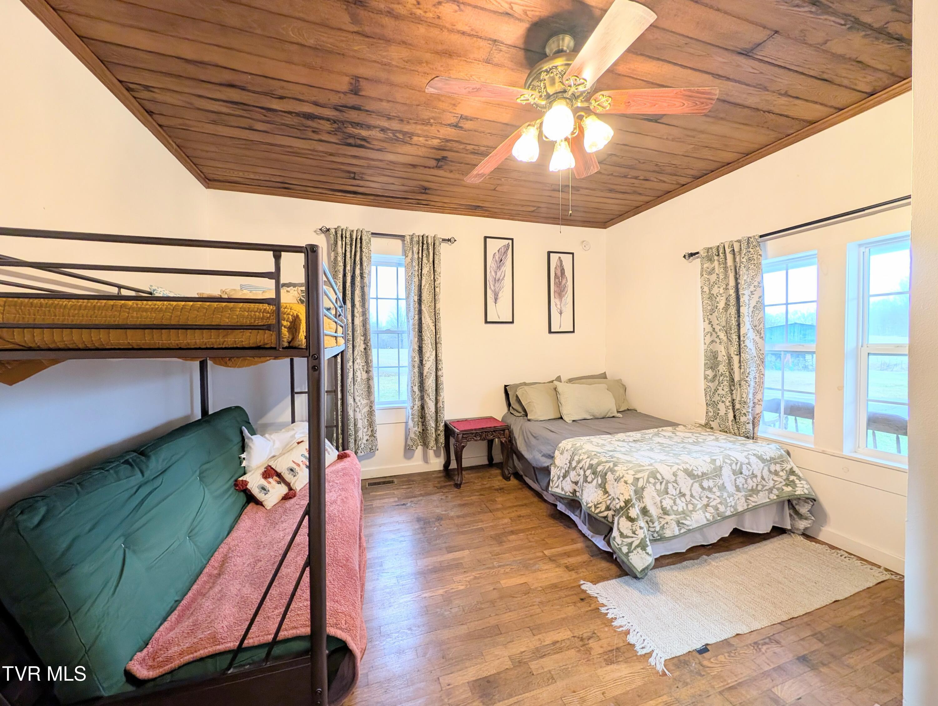 3645 DC Caney Ridge Road Clintwood, VA 24228 - Photo 25 of 54 1000011491