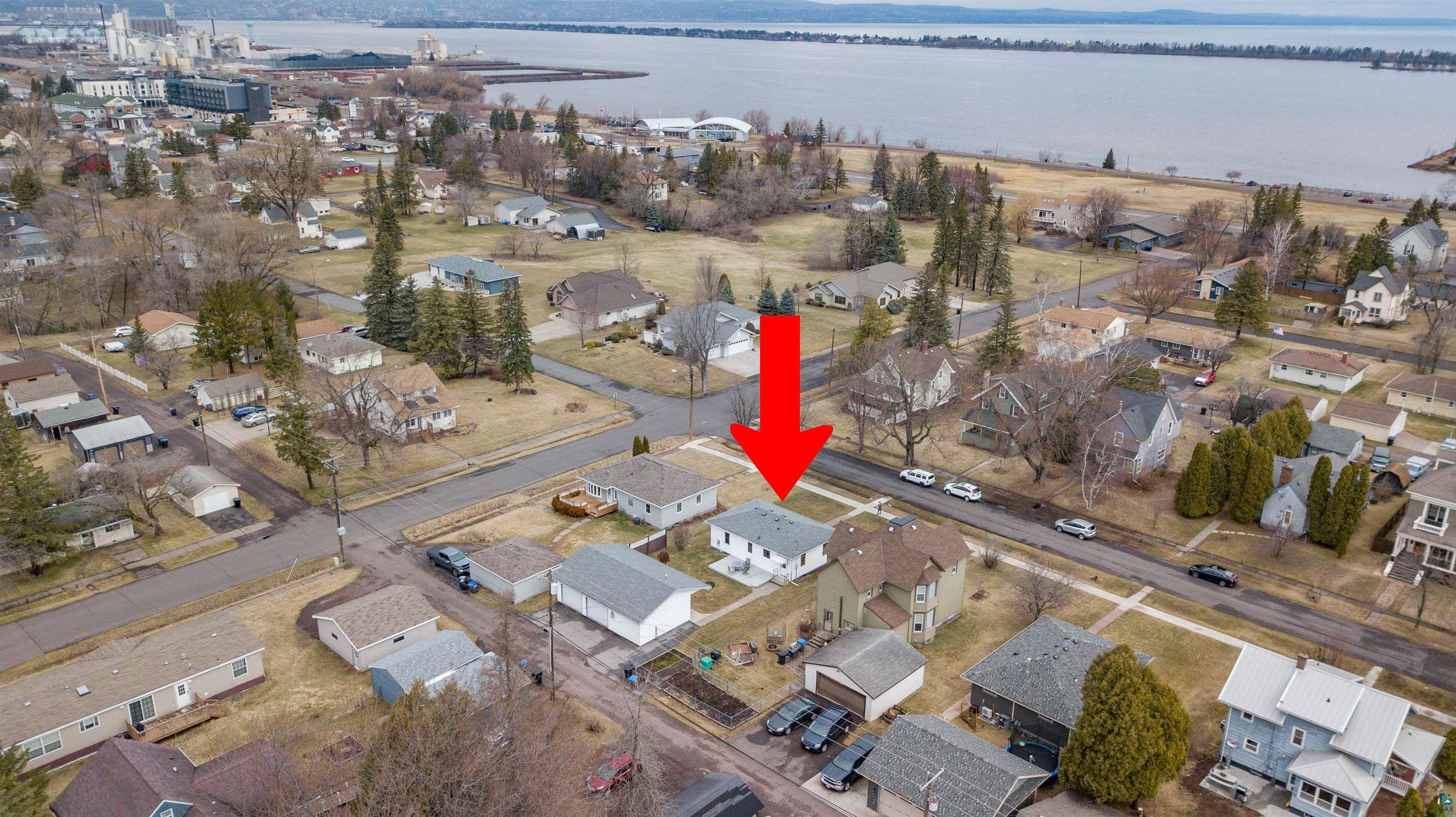 604 East 4th Street Superior, WI 54880 - Photo 30 of 31 Birds eye view of property featuring a water view and a residential view