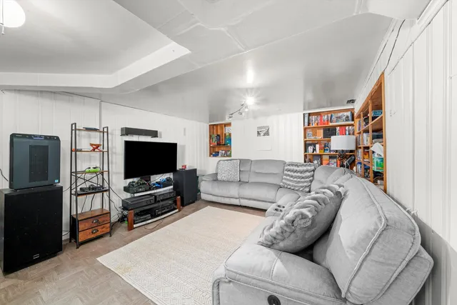 $380,000 | 3833 Oak Park Avenue, Berwyn, IL 60402