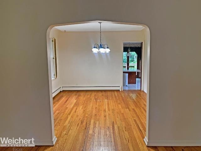 895 East Avon Road Rochester, MI 48307 - Photo 15 of 26 50047772-14.JPG