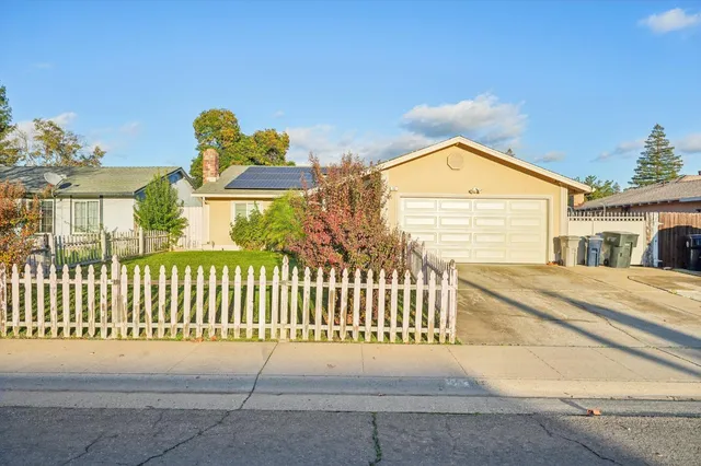 $399,000 | 60 Kennelford Circle, Sacramento, CA 95823