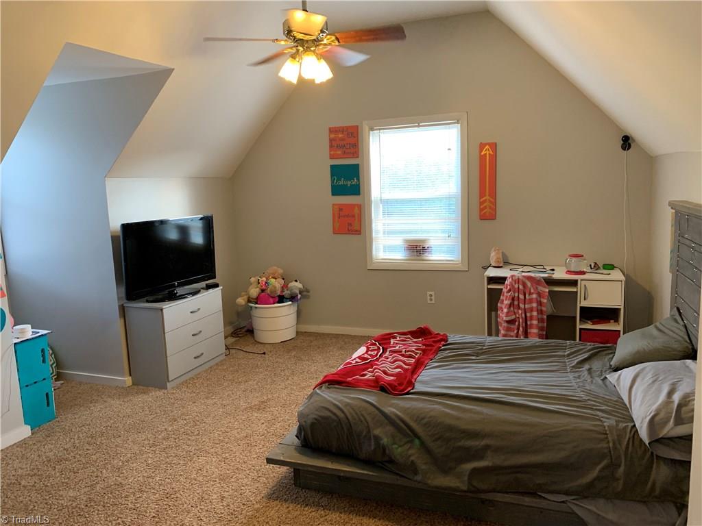 765 Staghorn Road Purlear, NC 28665 - Photo 18 of 22 Gallery Image 18