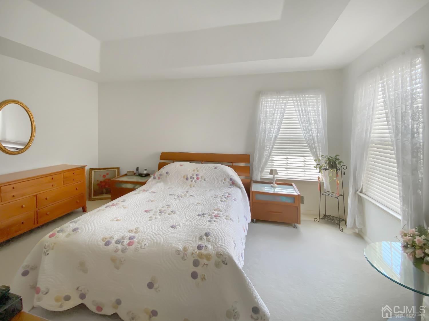 2005 Ridgeview Court Sayreville, NJ 08859 - Photo 7 of 13 Gallery Image 7