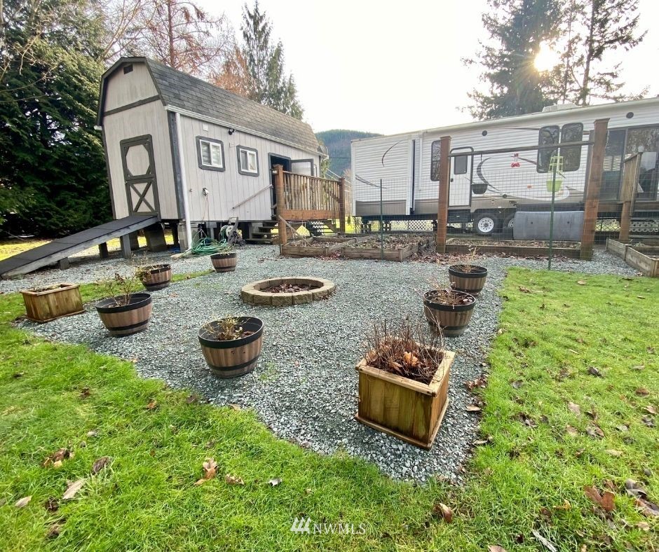 23561 Cove Road Sedro-Woolley, WA 98284 - Photo 9 of 40 Gallery Image 9