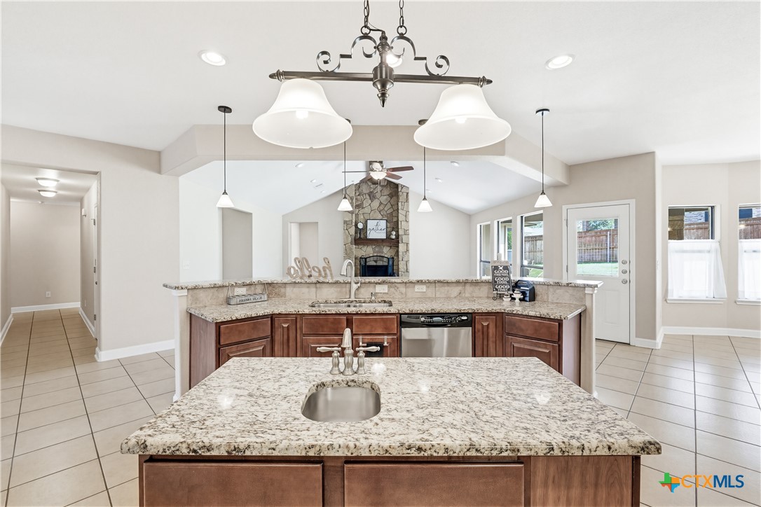 8001 Ridgeway Court Nolanville, TX 76559 - Photo 9 of 48