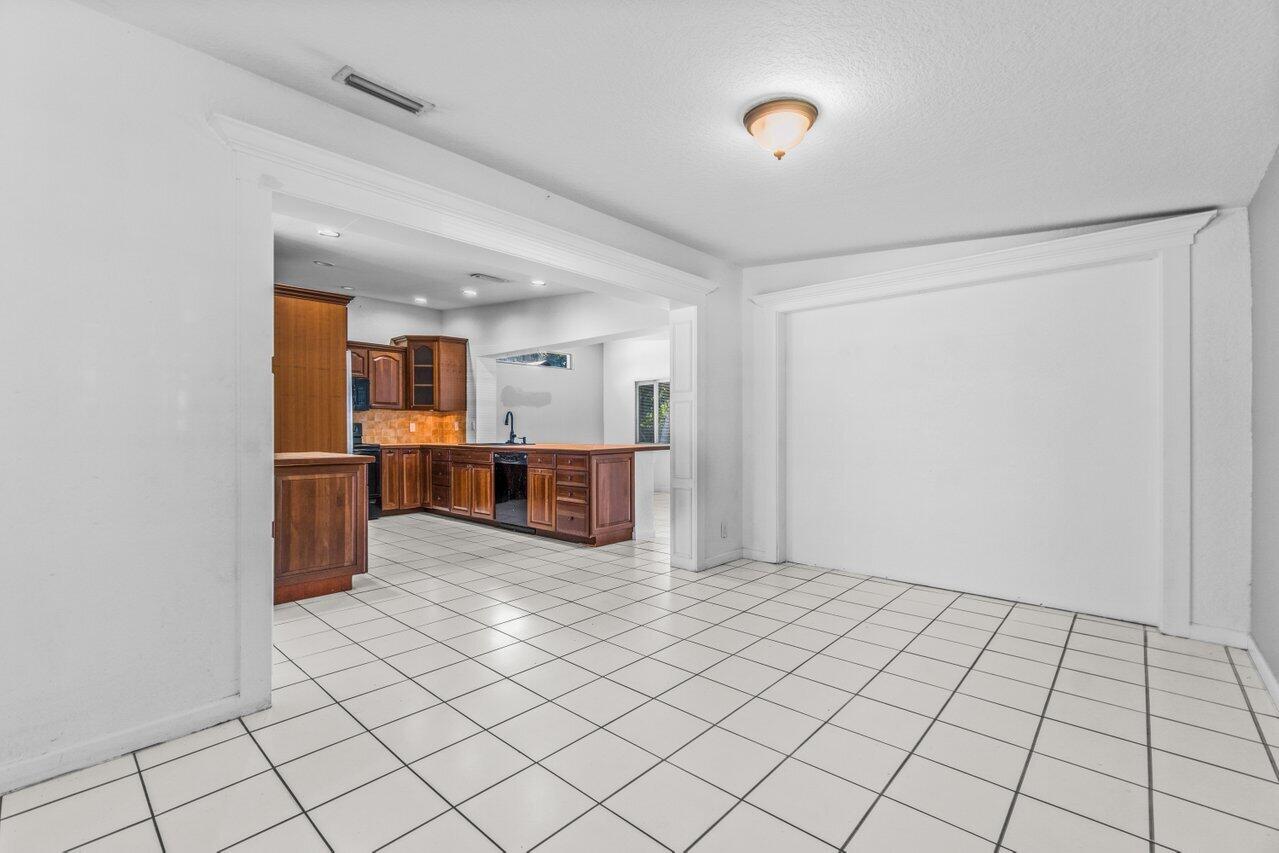 1815 High Ridge Road Lake Worth, FL 33461 - Photo 8 of 29 008-1815HighRidgeRoad-LakeWorth-FL-33461