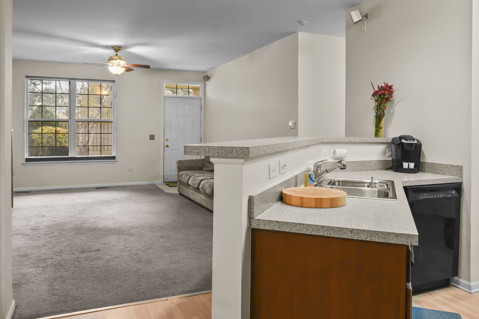 8815 Concord Lane, Unit G Justice, IL 60458 - Photo 6 of 27 a utility room with sink dryer and washer
