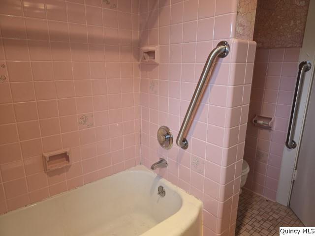 242 Main Street Carthage, IL 62321 - Photo 22 of 28