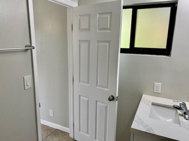 101 Northeast 28th Street Boca Raton, FL 33431 - Photo 20 of 35 Master vanity
