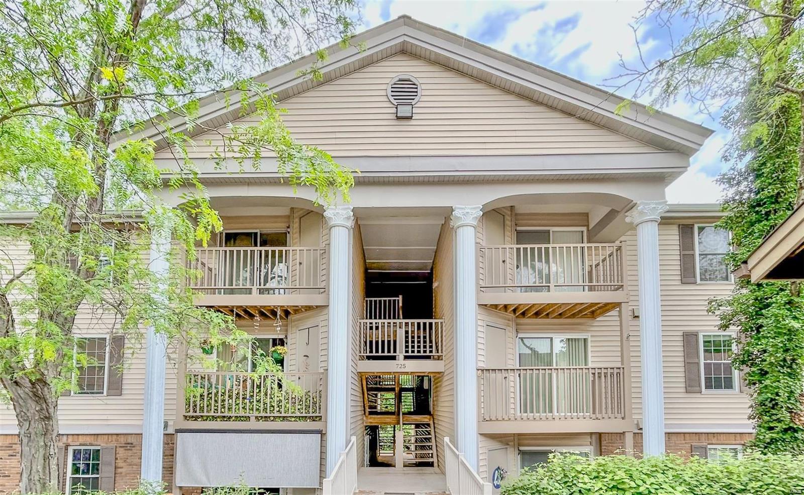 725 Ridgeside Drive, Unit K Ballwin, MO 63021 - Photo 1 of 14