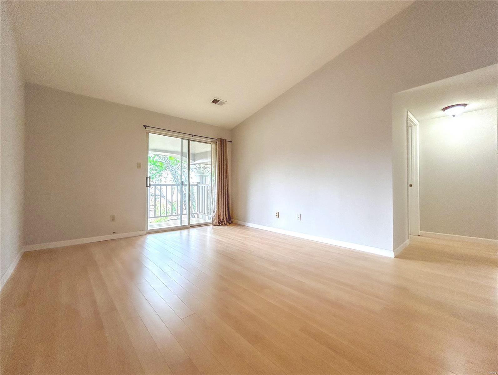 725 Ridgeside Drive, Unit K Ballwin, MO 63021 - Photo 4 of 14