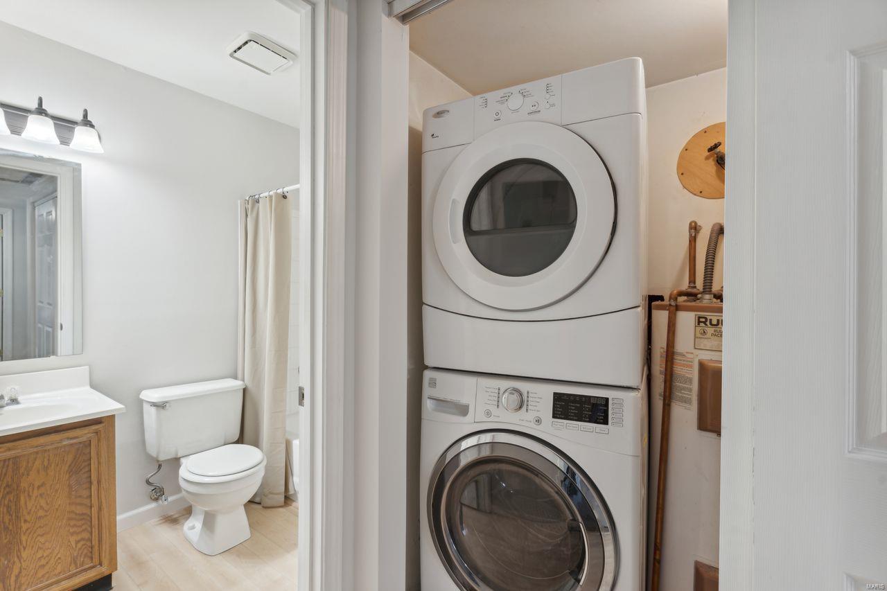 725 Ridgeside Drive, Unit K Ballwin, MO 63021 - Photo 10 of 14