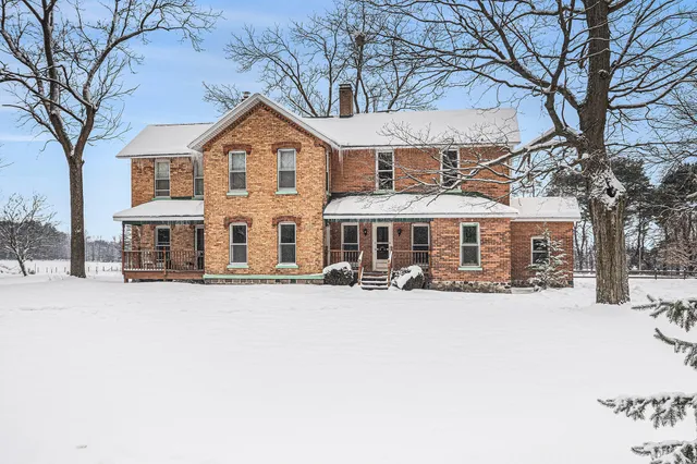 $1,250,000 | 342 62nd Street, South Haven, MI 49090