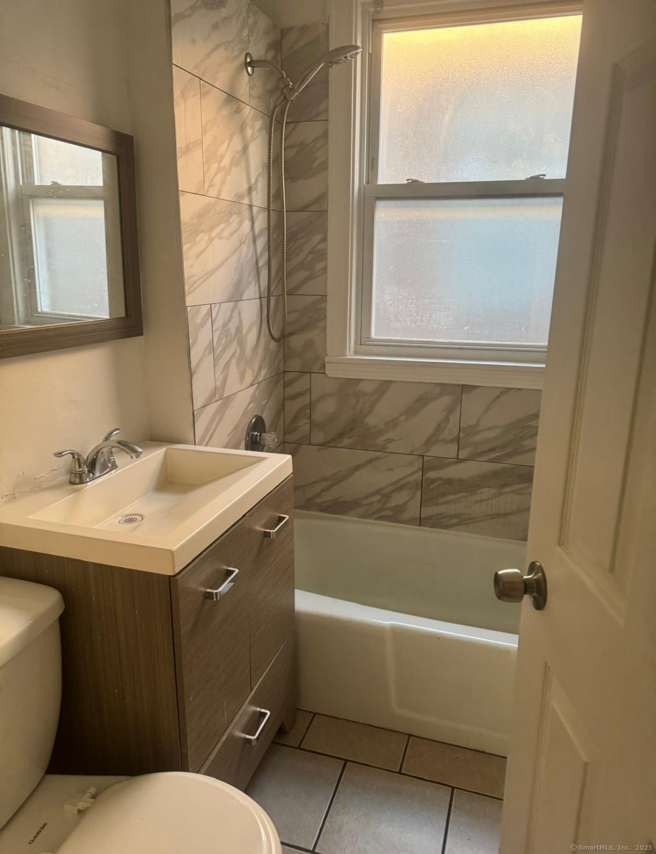 293 Dover Street, Unit 2L Bridgeport, CT 06610 - Photo 3 of 3