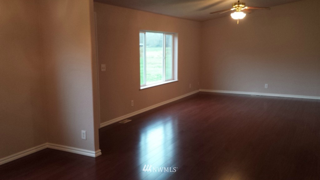 23510 Oso Loop Road Arlington, WA 98223 - Photo 4 of 13