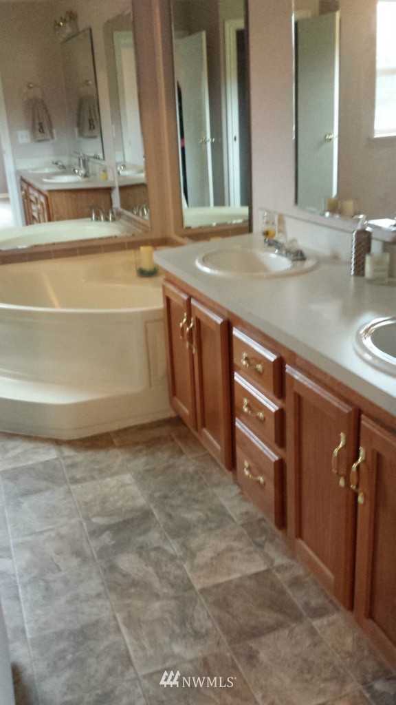 23510 Oso Loop Road Arlington, WA 98223 - Photo 8 of 13