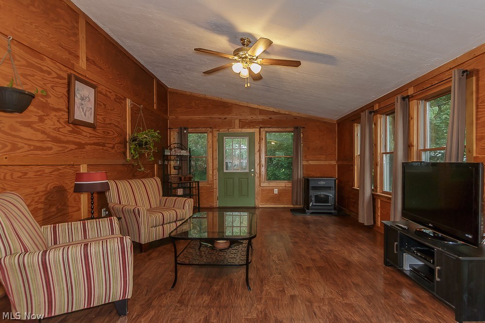 10525 Prouty Road Painesville, OH 44077 - Photo 5 of 31 Gallery Image 5
