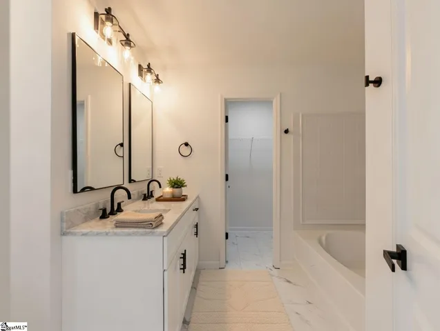 $295,000 | 224 Hotchkiss Lane, Duncan, SC 29334