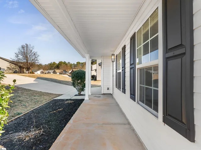 $295,000 | 224 Hotchkiss Lane, Duncan, SC 29334