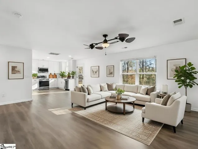 $295,000 | 224 Hotchkiss Lane, Duncan, SC 29334