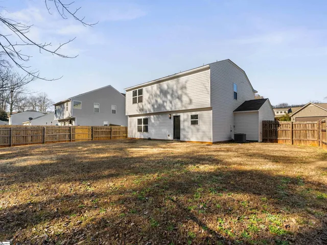 $295,000 | 224 Hotchkiss Lane, Duncan, SC 29334