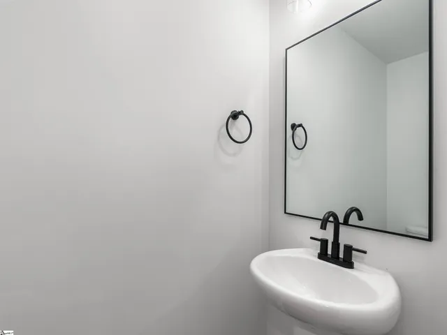 $295,000 | 224 Hotchkiss Lane, Duncan, SC 29334