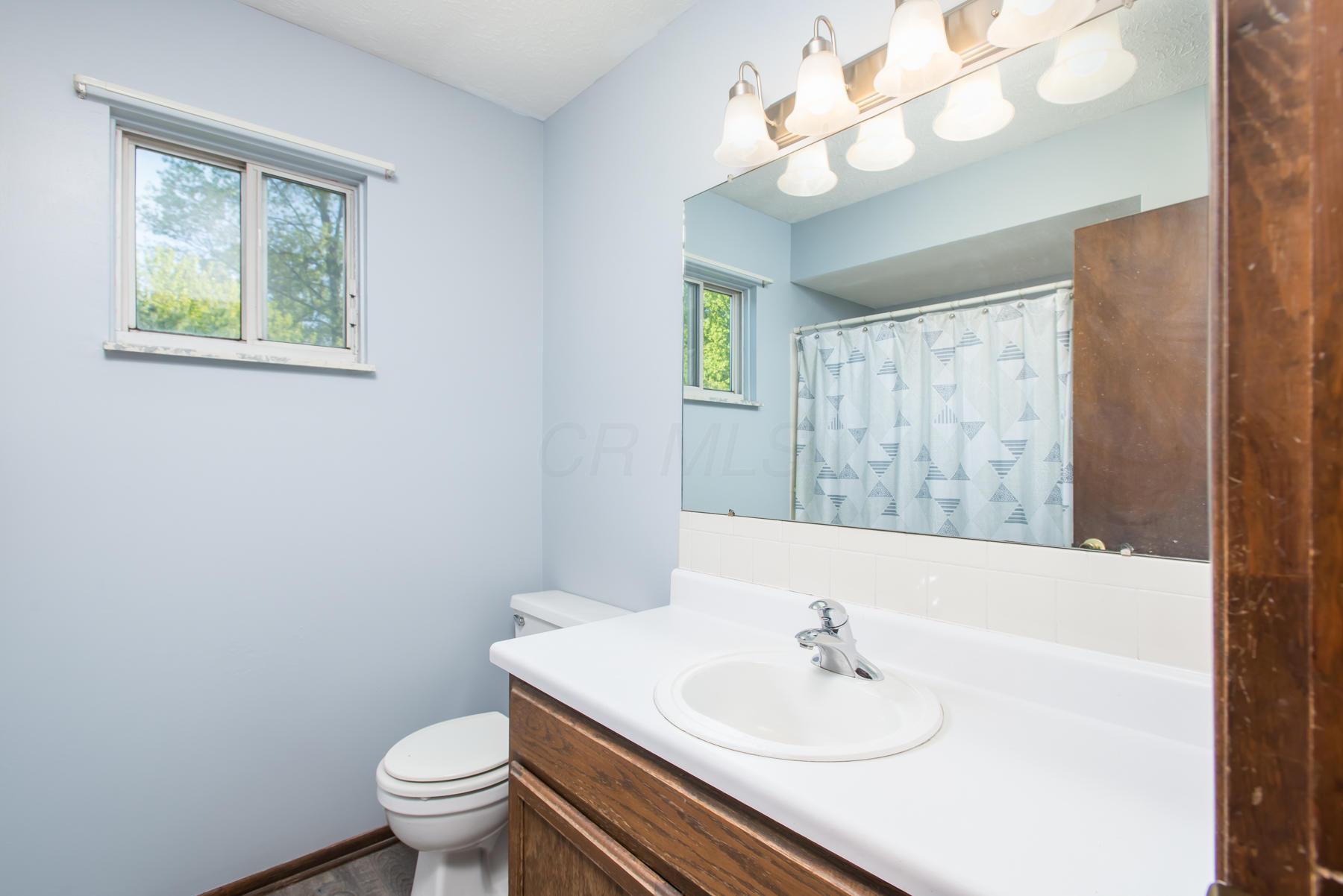 242 Devon Road Delaware, OH 43015 - Photo 17 of 25 Gallery Image 17
