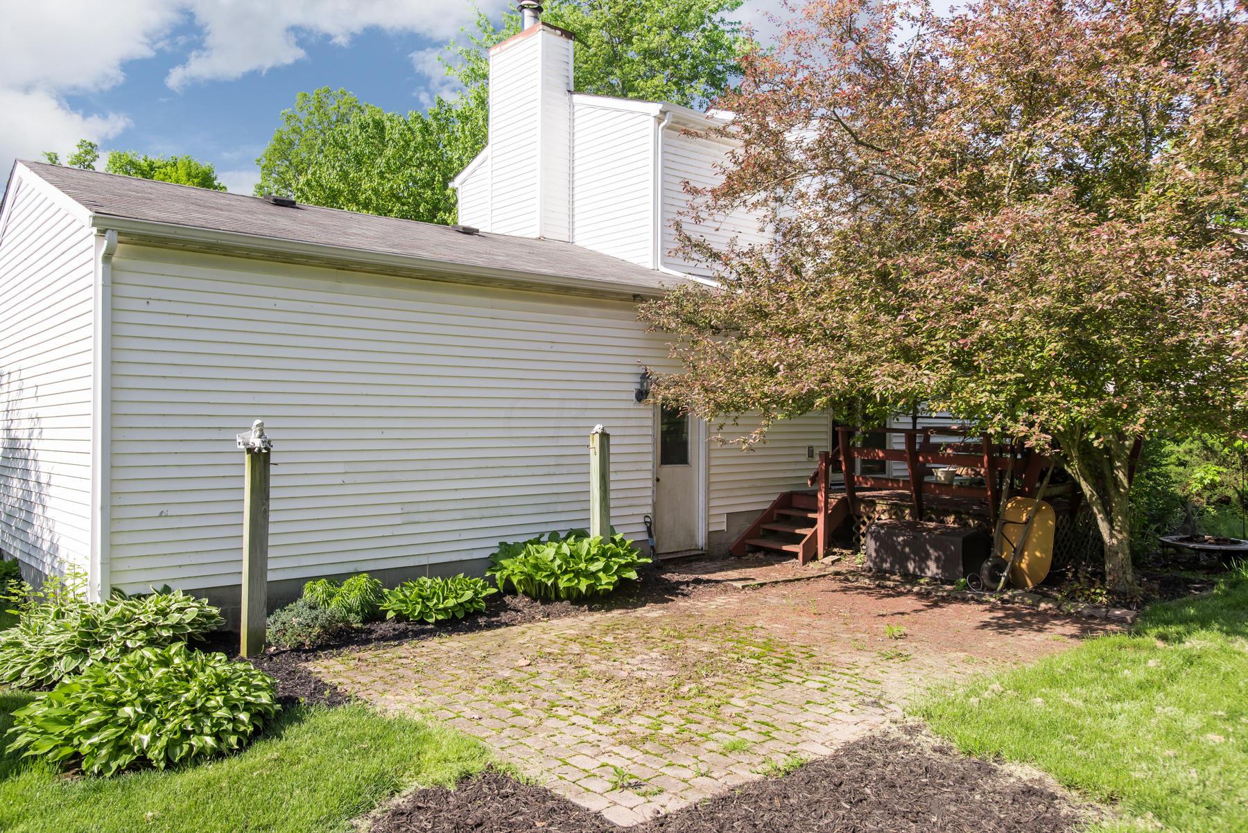 242 Devon Road Delaware, OH 43015 - Photo 4 of 25 Gallery Image 4