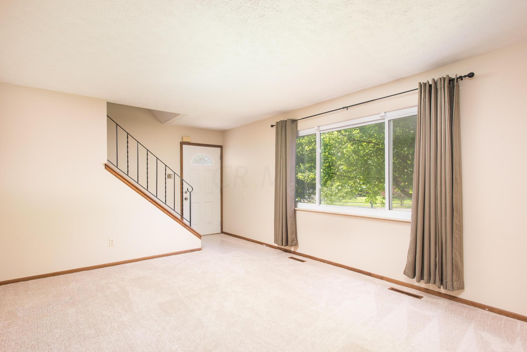 242 Devon Road Delaware, OH 43015 - Photo 5 of 25 Gallery Image 5