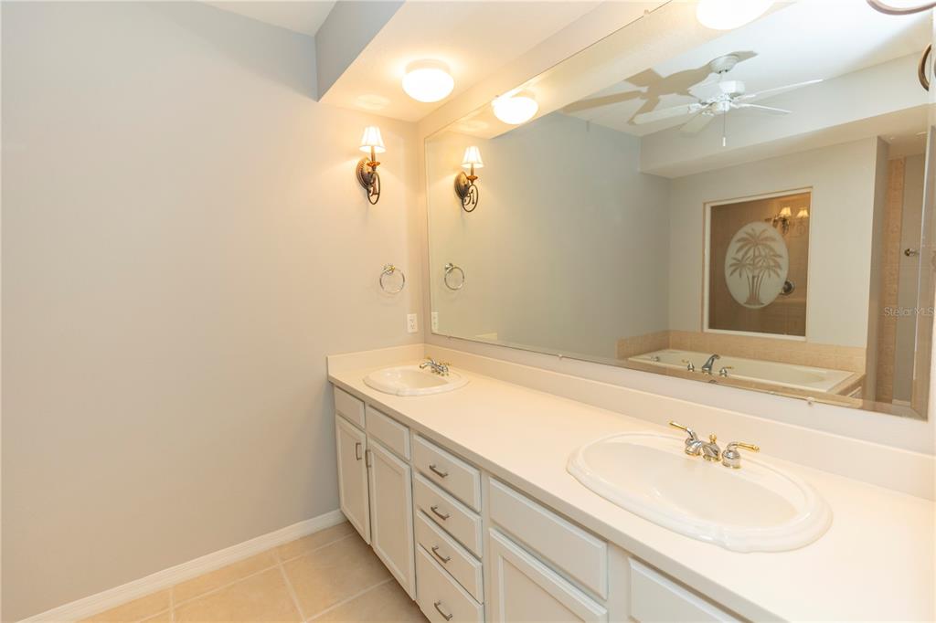 9203 Griggs Road, Unit 102 Englewood, FL 34224 - Photo 30 of 65