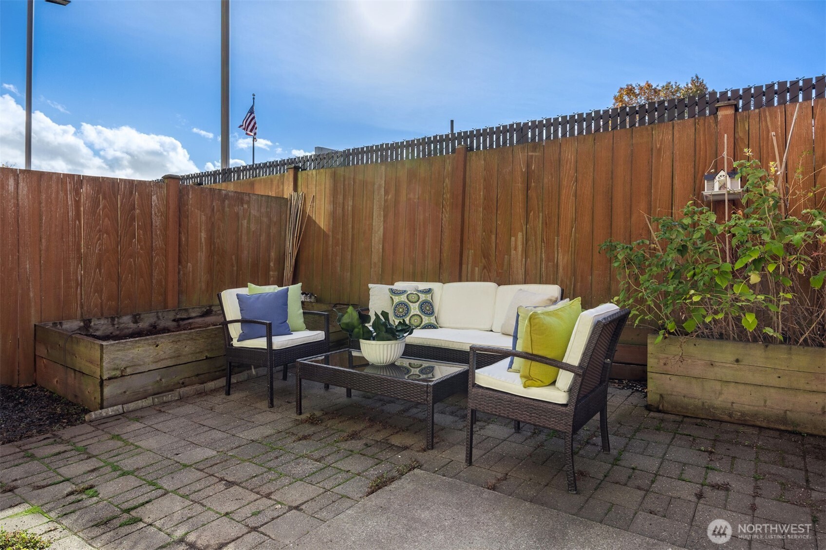 5233 Russell Avenue Northwest, Unit A Seattle, WA 98107 - Photo 12 of 29 a outdoor living space with furniture