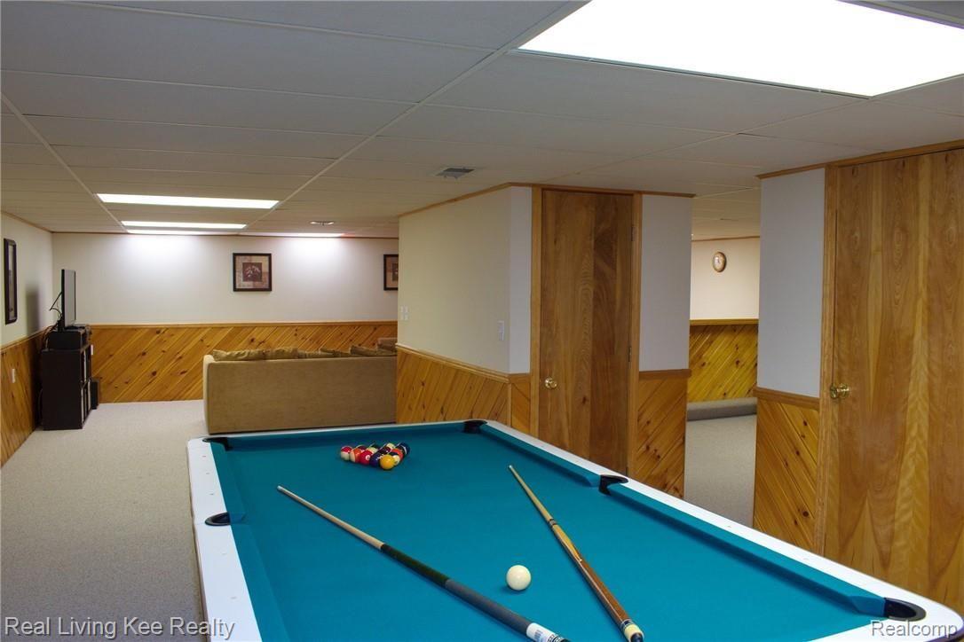 613 Snowmass Drive Rochester, MI 48309 - Photo 23 of 27 Bsmt Rec Rm 2.jpg